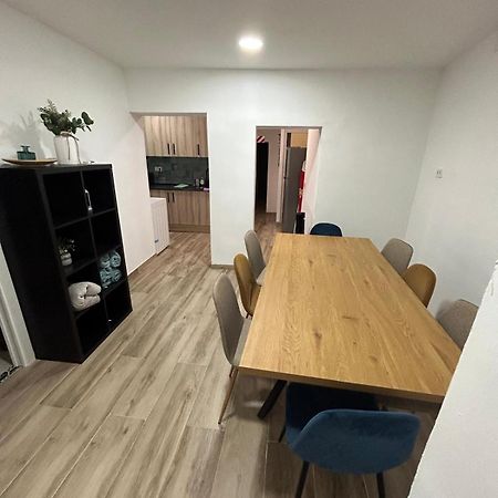 Apartamento Recien Reformado Con 5 Habitaciones Y 3 Banos มาดริด ภายนอก รูปภาพ