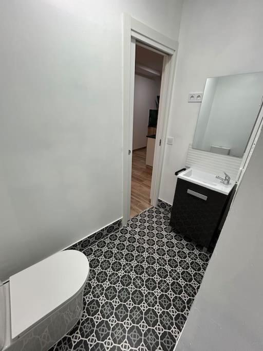 Apartamento Recien Reformado Con 5 Habitaciones Y 3 Banos มาดริด ภายนอก รูปภาพ